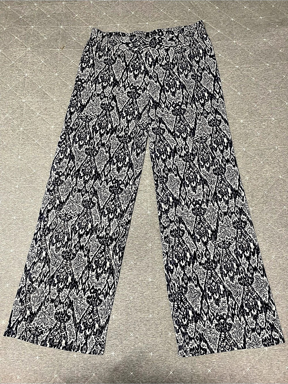 M.A.N. Women's Wide Leg Pants Blue & White Size XL Like New